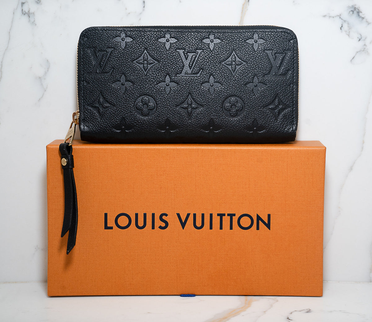Louis Vuitton Zippy Wallet Black