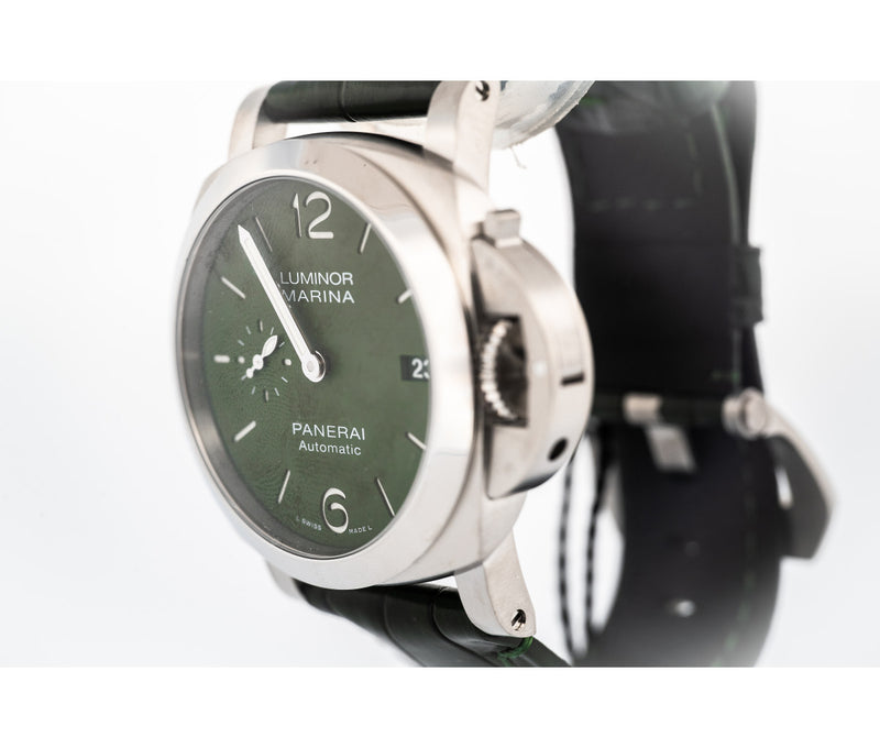 Panerai Luminor Quaranta Verde 40mm