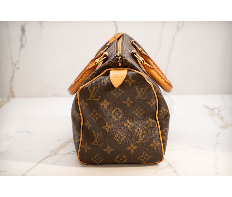 Louis Vuitton Monogram Canvas Speedy 25