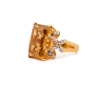 Women's 18k Citrine Diamond Ring 6.4dwt