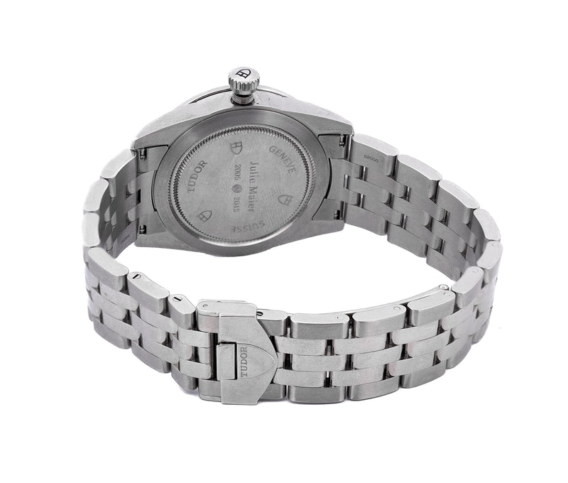 Tudor Glamour Date