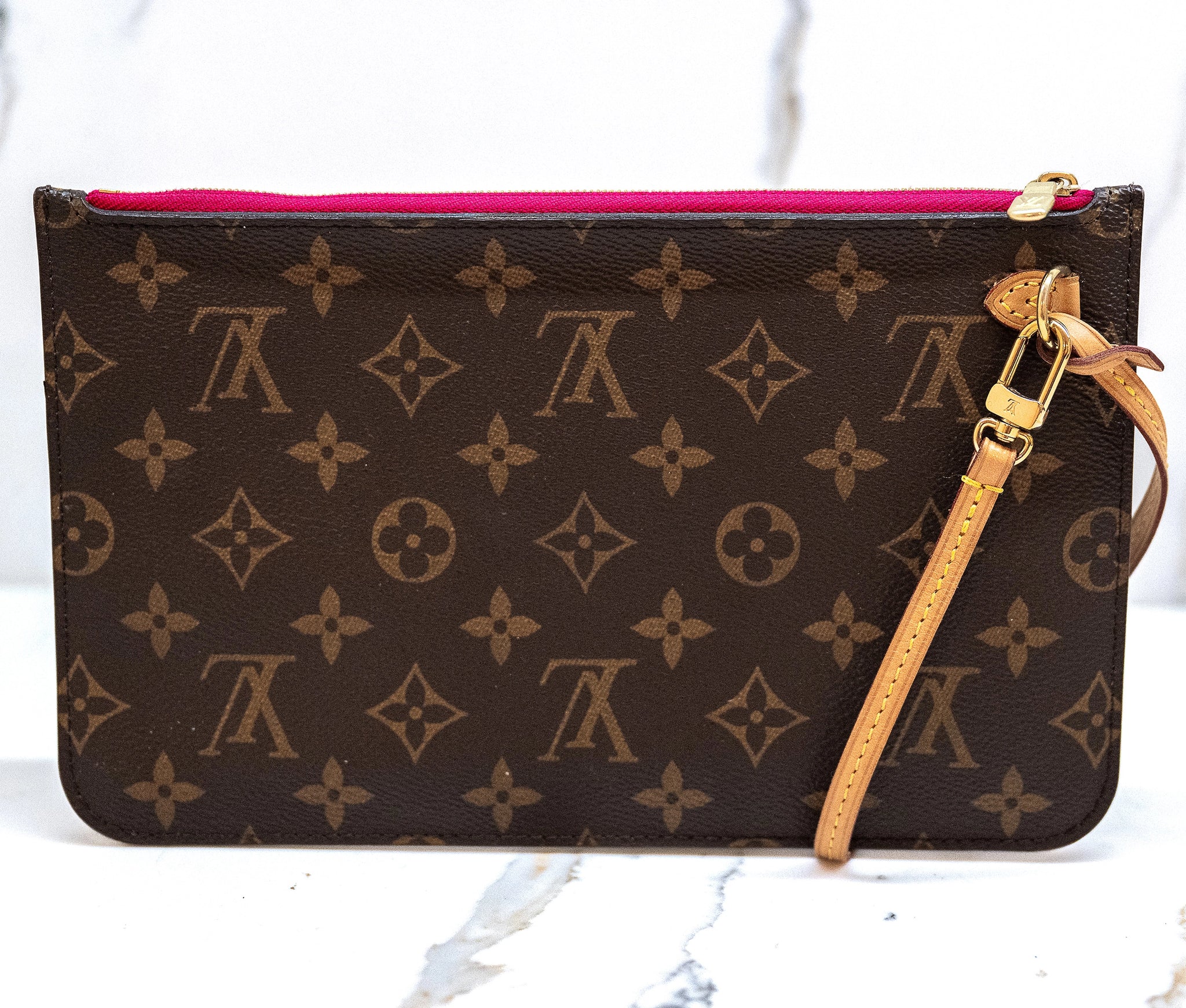 Louis Vuitton Monogram Neverfull Pochette