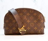 Louis Vuitton Monogram Canvas Cosmetic Pouch MM