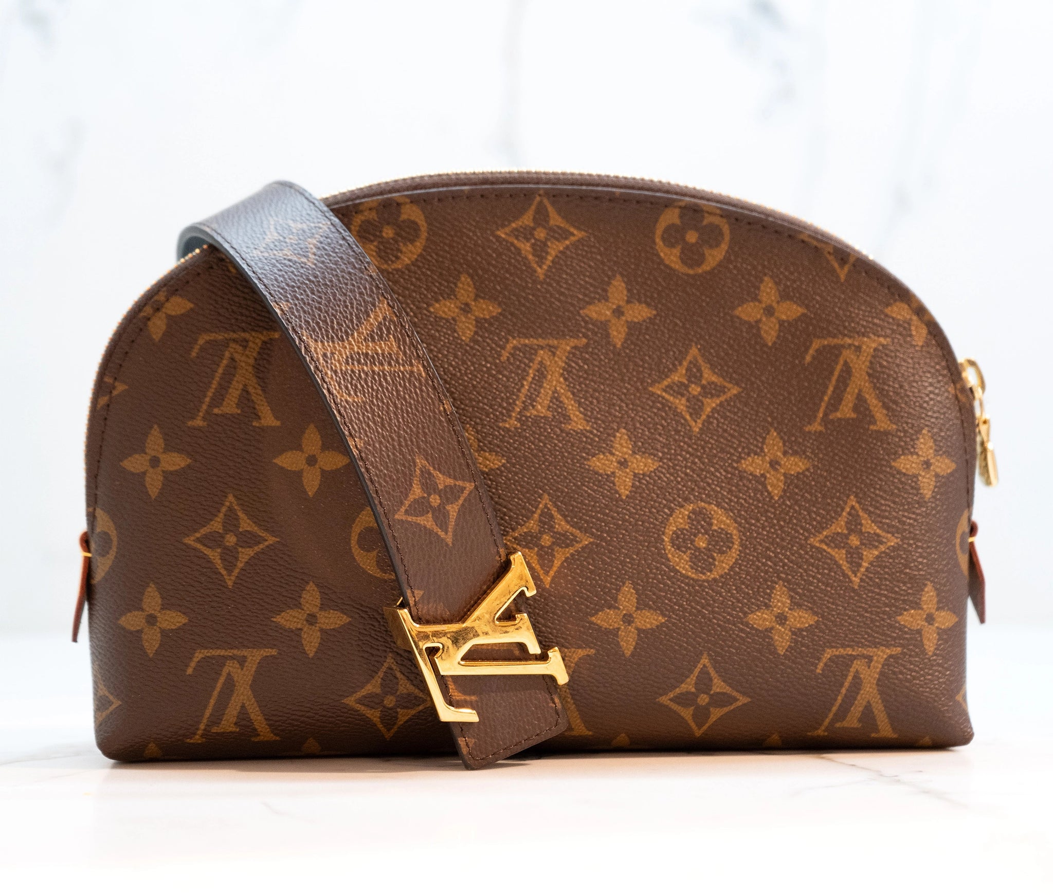 Louis Vuitton Monogram Canvas Cosmetic Pouch MM