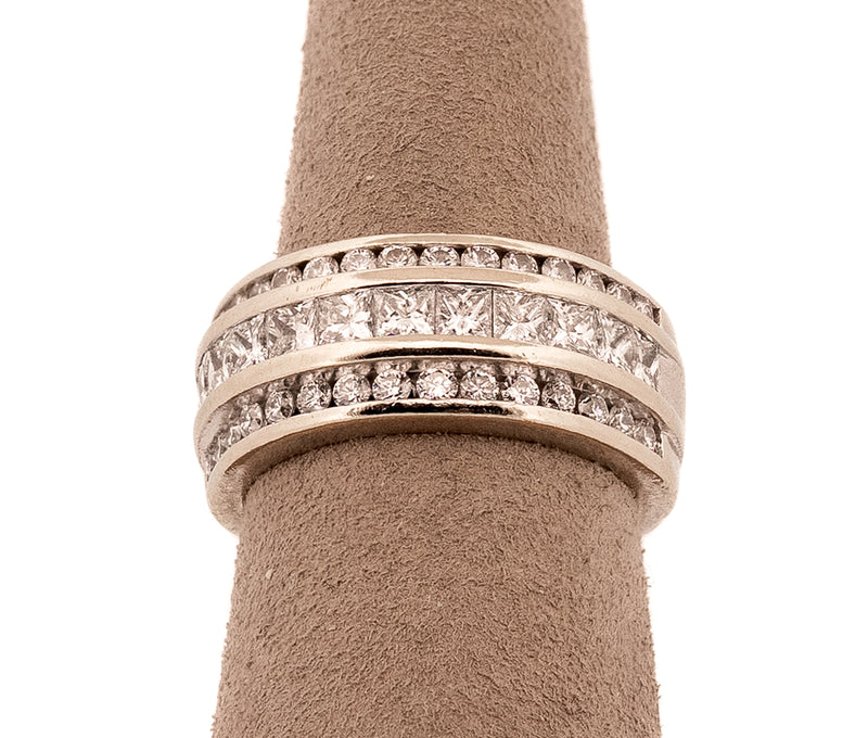 14K White Gold Diamond Band