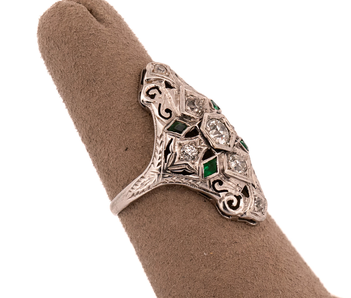 Antique 18K White Gold 0.60Ct Diamond and Green Stone Ring