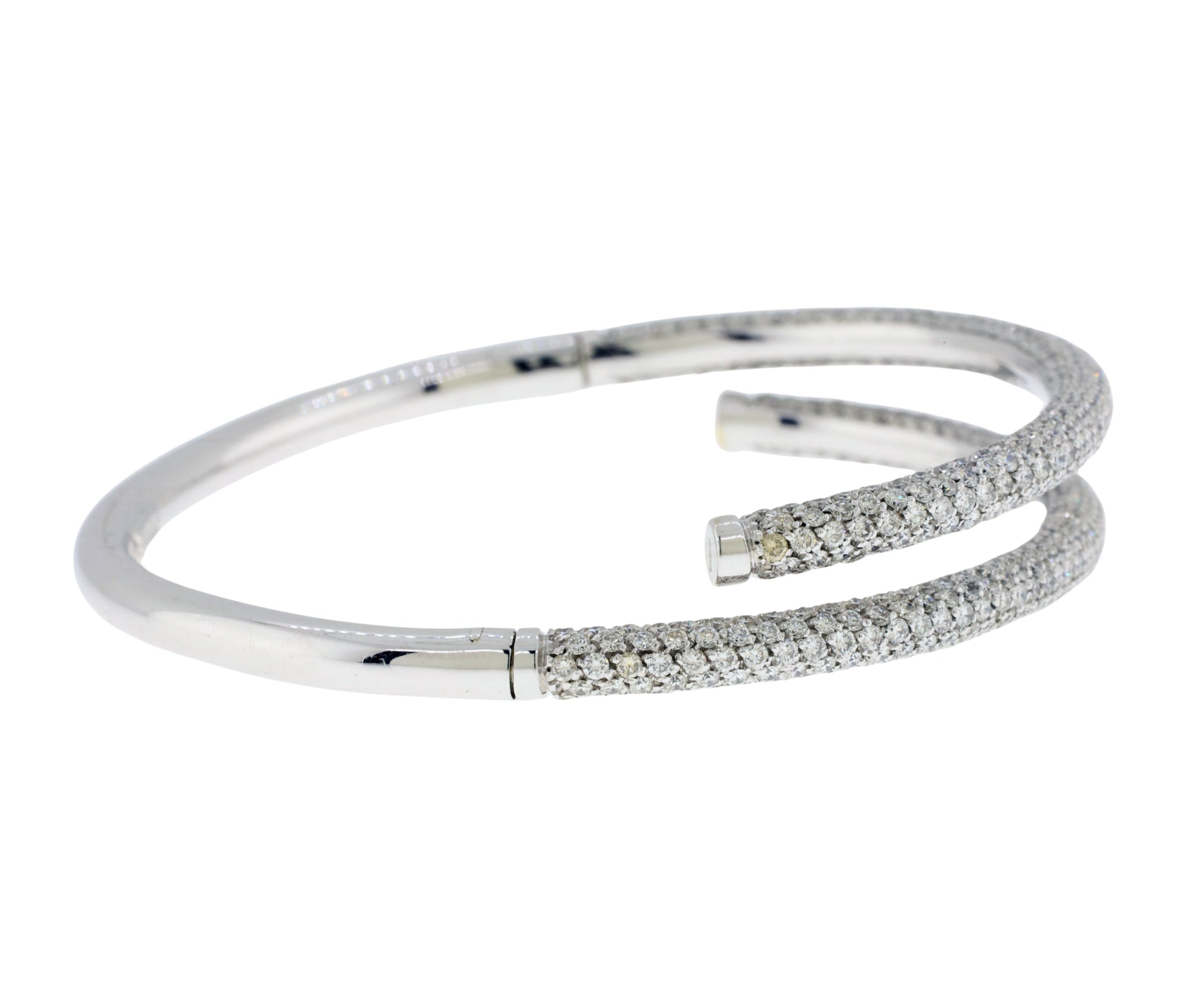 18K White Gold Preziosismi 5.86Ct Diamond Pave Bypass Style Bangle Bracelet
