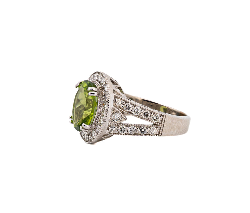 14K White Gold 4.77ct Peridot and Diamond Ring