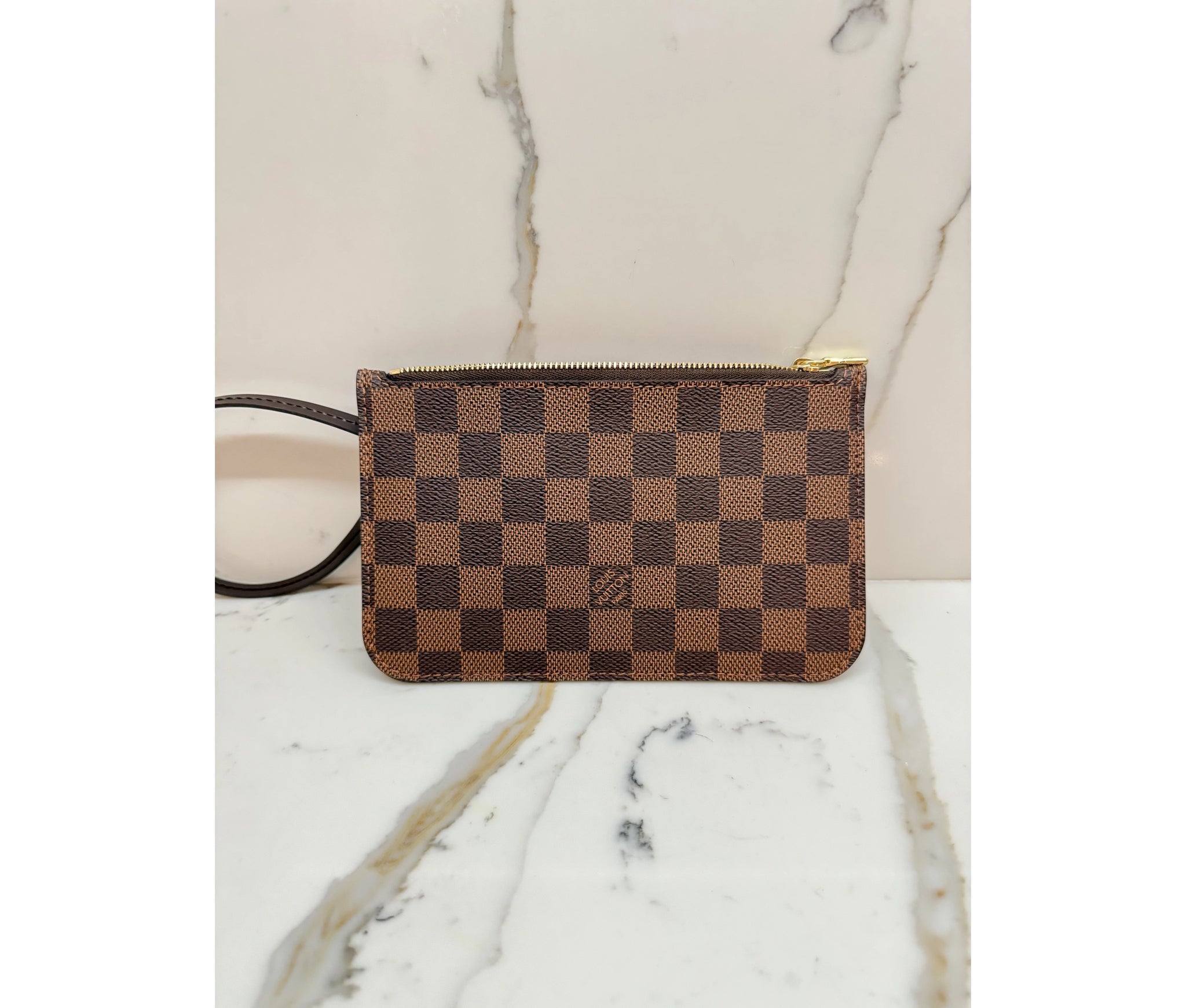 Louis Vuitton Damier Ebene Neverfull PM Pochette